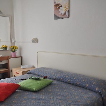 Hotel Roxy Floridiana Rimini Kültér fotó