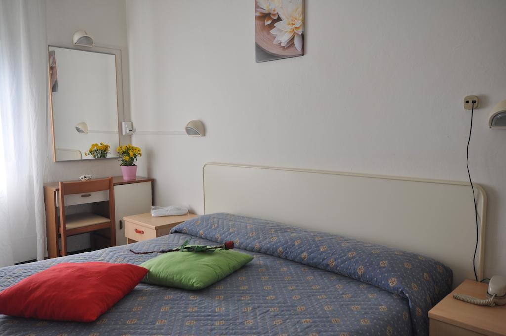 Hotel Roxy Floridiana Rimini Kültér fotó